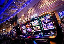 Live Casino Baccarat Table - Real Dealer HD Streaming